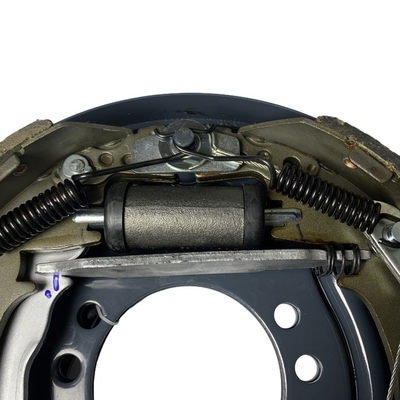 OEM 24453-70411 Assy de frein à roues de chariot élévateur pour CPCD30-35 CPC30-35 CPD30-35 FD30-35 FG30-35 LH