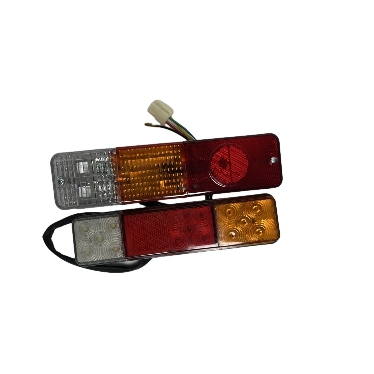 Appareils de réparation de machines D08HZHD-LED lampe rétro-éclairée pour le chariot élévateur CPCD30 série K lampe arrière