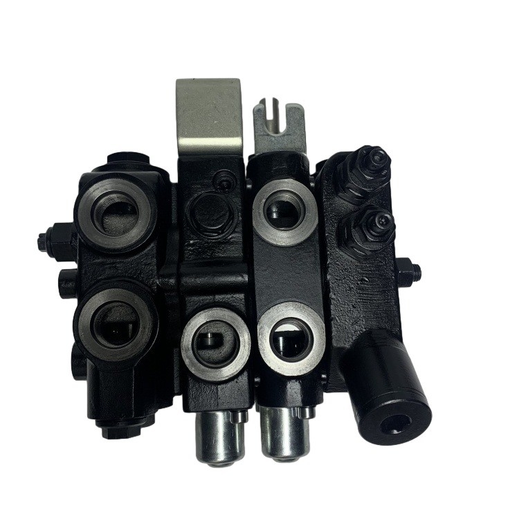 Partie du système hydraulique du chariot élévateur ABG77-31301 Valve de commande pour le CPD20-35 CBD5-F15YHG1-03